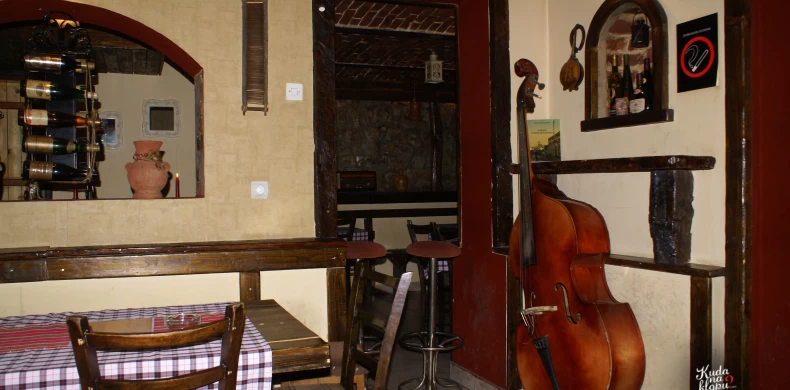 Kafana Fijaker Stari-0