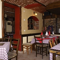 Kafana Fijaker Stari-4