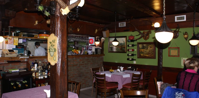 Kafana Lovac-0