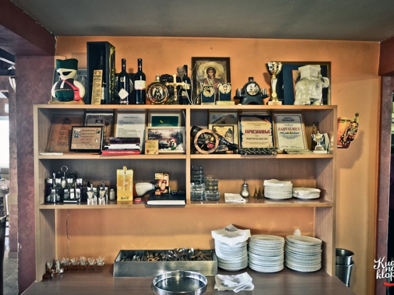 Kafana Biblioteka kod Milutina-7