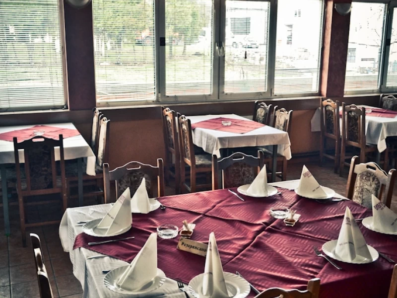 Kafana Biblioteka kod Milutina-23