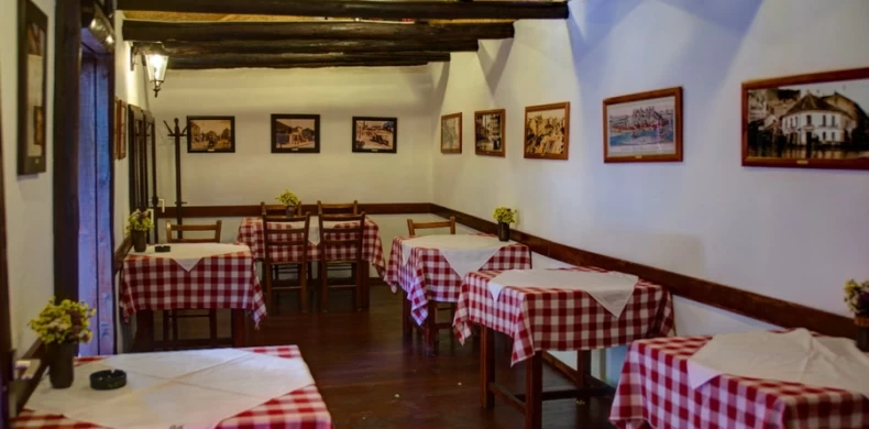Kafana Znak pitanja-0
