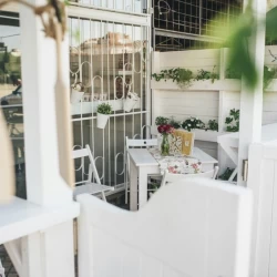 Restoran Mima's fit 'n' sit-1