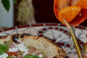 Giovanni's Pizzeria-cover-image-big