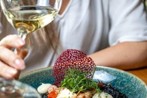 Restoran Red Queen-cover-image-big