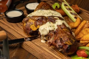 Zona 9 Pub-cover-image-big