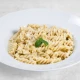 Pasta polo al pesto