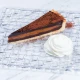 Čokoladni tart sa kikiriki puterom, karamelom i još čokolade