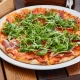 Prosciutto pizza