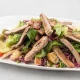 Salata sa dimljenom pastrmkom