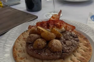 Bistro La Vue-cover-image-big